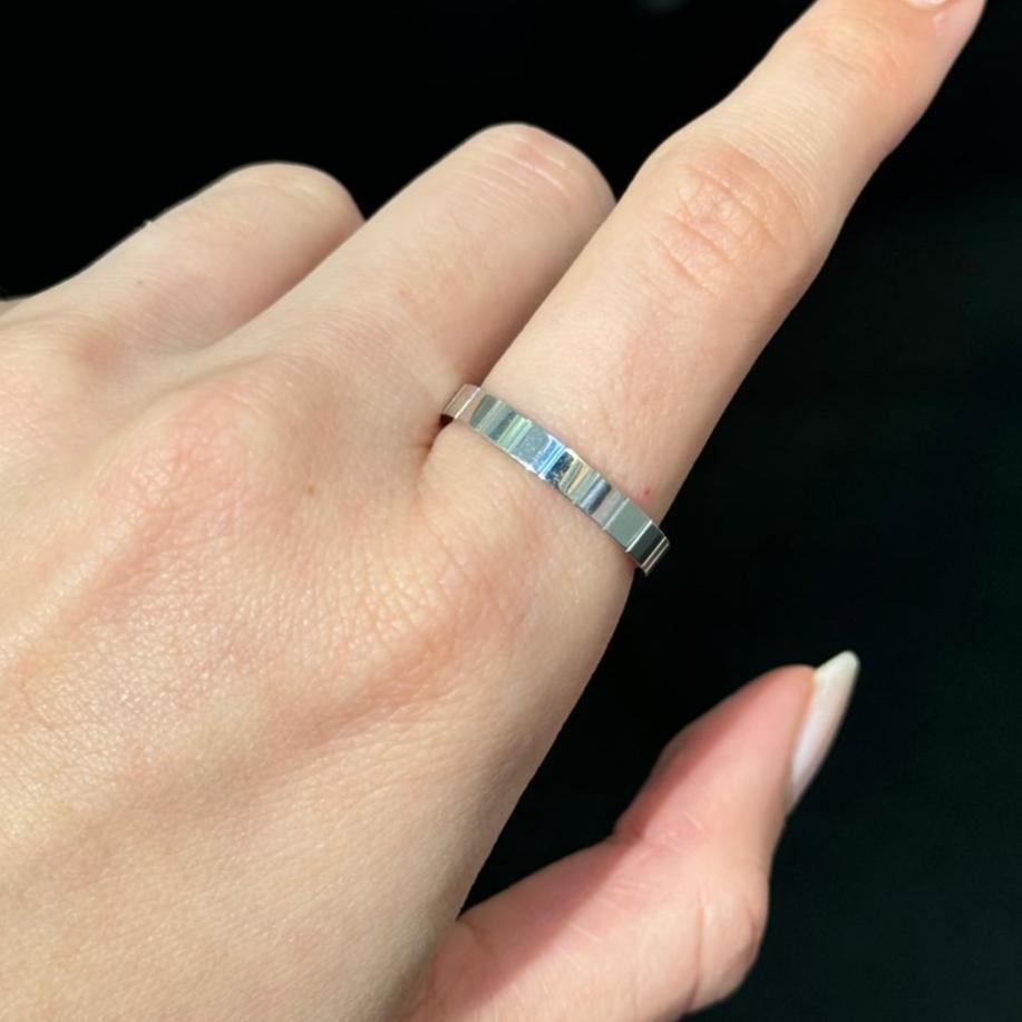 18K Gold Fluted Band Ring