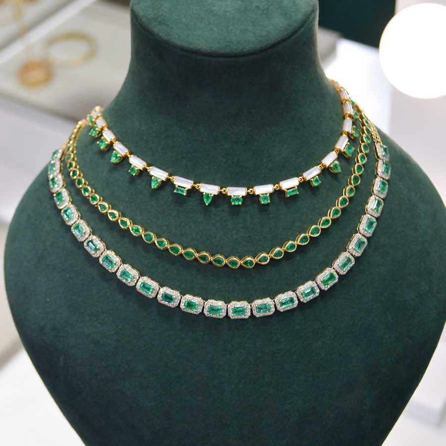 11.17ct Emerald 18K Gold Pear Cut Bezel Tennis Necklace