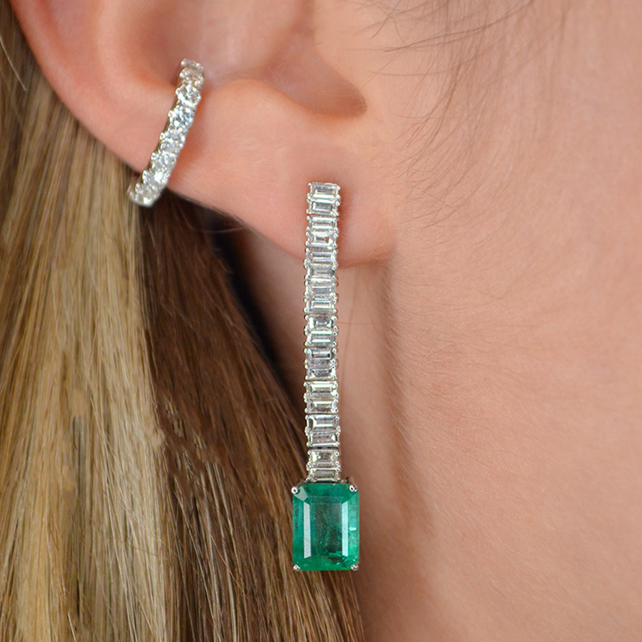 5.9cts Diamond Emerald 18K Gold Dangle Drop Earrings