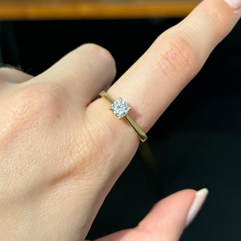 0.51ct Diamond 18K Gold Solitaire Ring