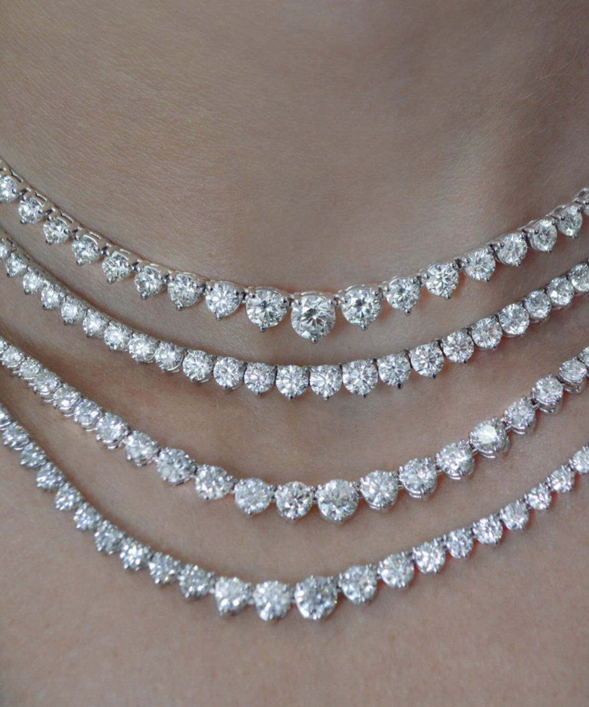 12.11ct Diamond 18K Gold Graduated Tennis Necklace