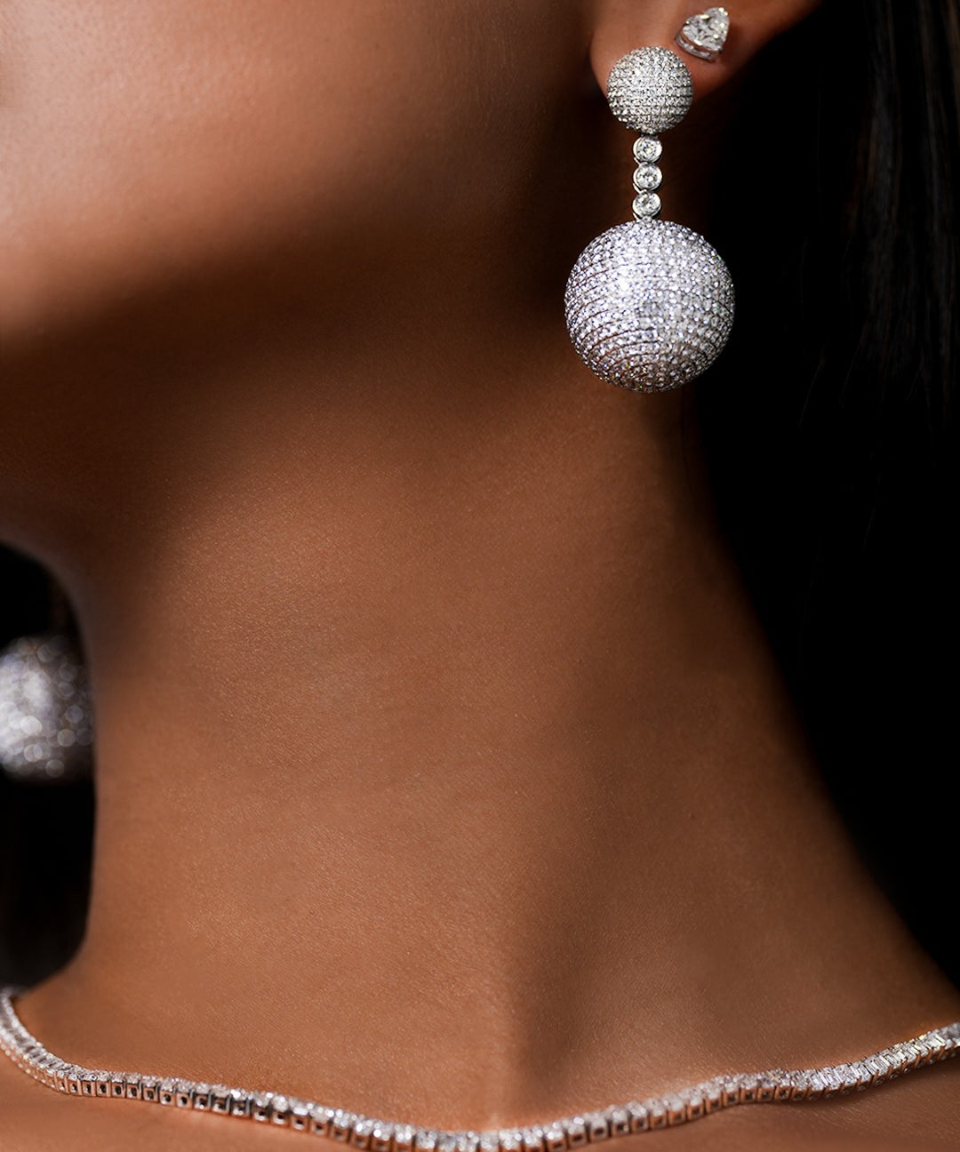 28.68ct Diamond 18K Gold Disco Dangle Drop Earrings