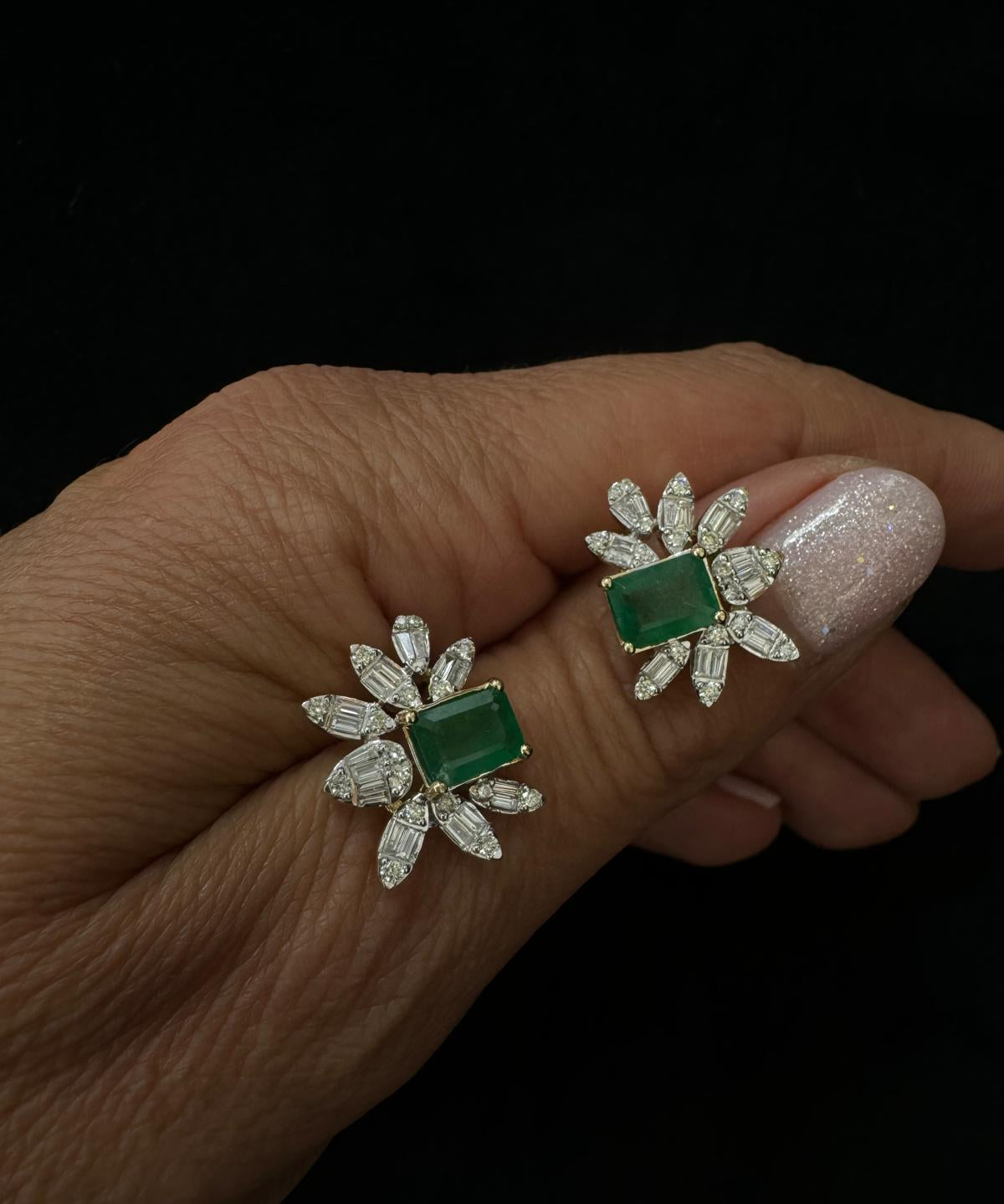 2.7ct Emerald Diamond 14K Gold Leaf Earrings