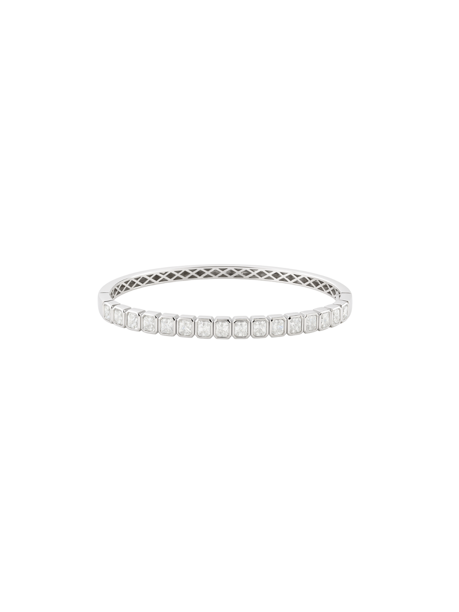 4.85ct Diamond 18K Gold Radiant Cut Bezel Bangle Bracelet
