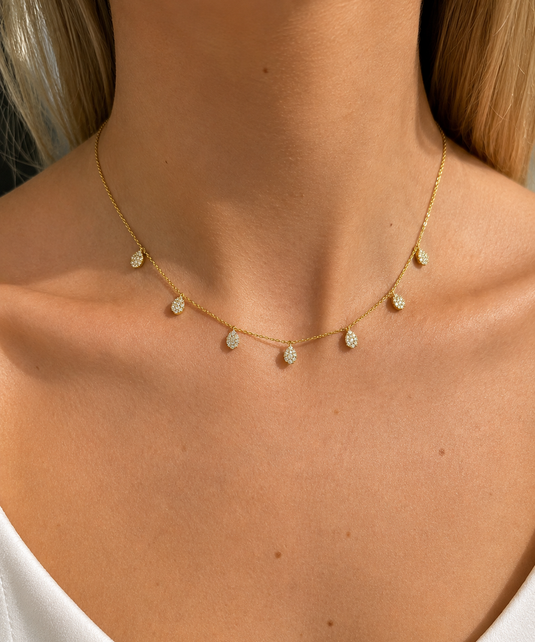 0.96ct Diamond 18K Gold Pave Drop Stationed Necklace