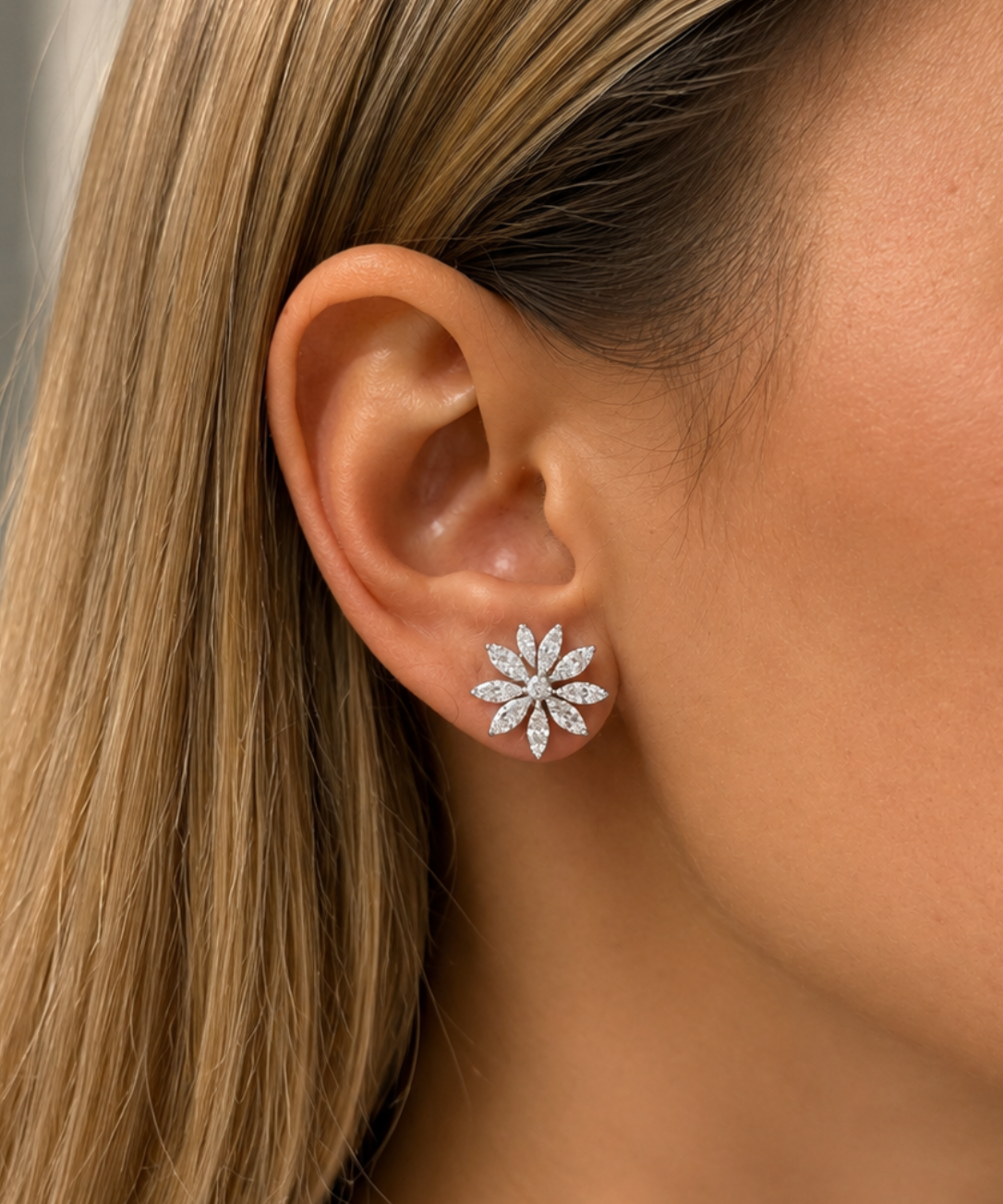 2.26ct Diamond 18K Gold Illusion Flower Stud Earrings