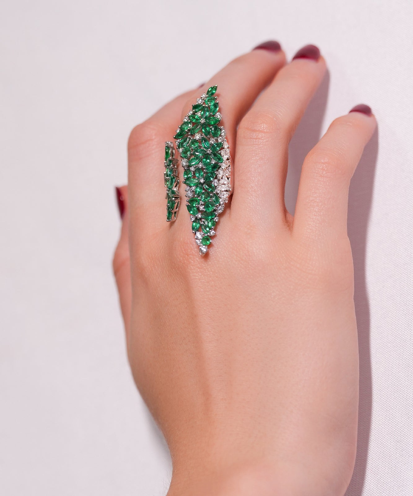 10.35ct Diamond Emerald 18K Gold Shield Ring
