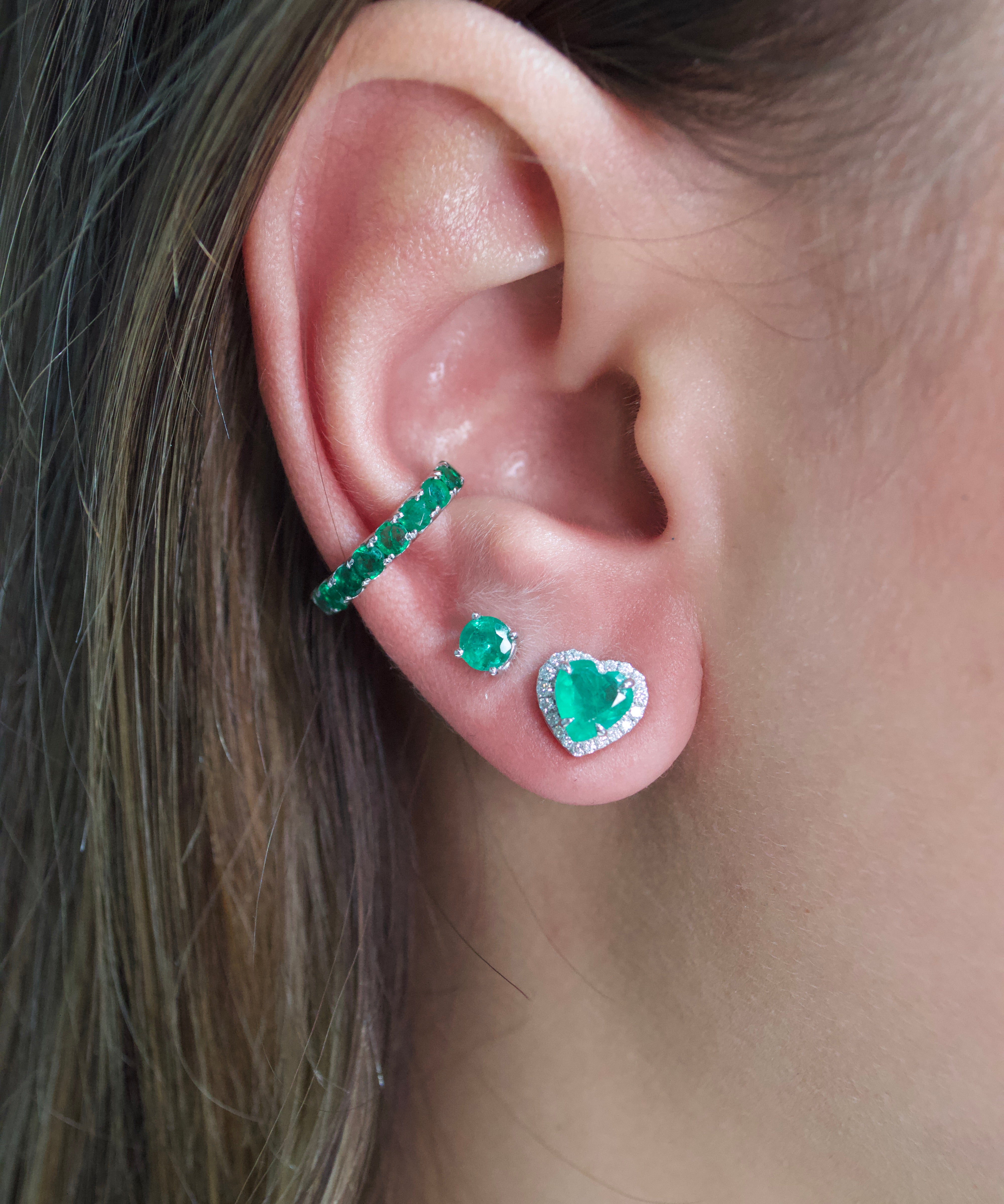 1.52ct Diamond Emerald 18K Gold Heart Stud Earrings