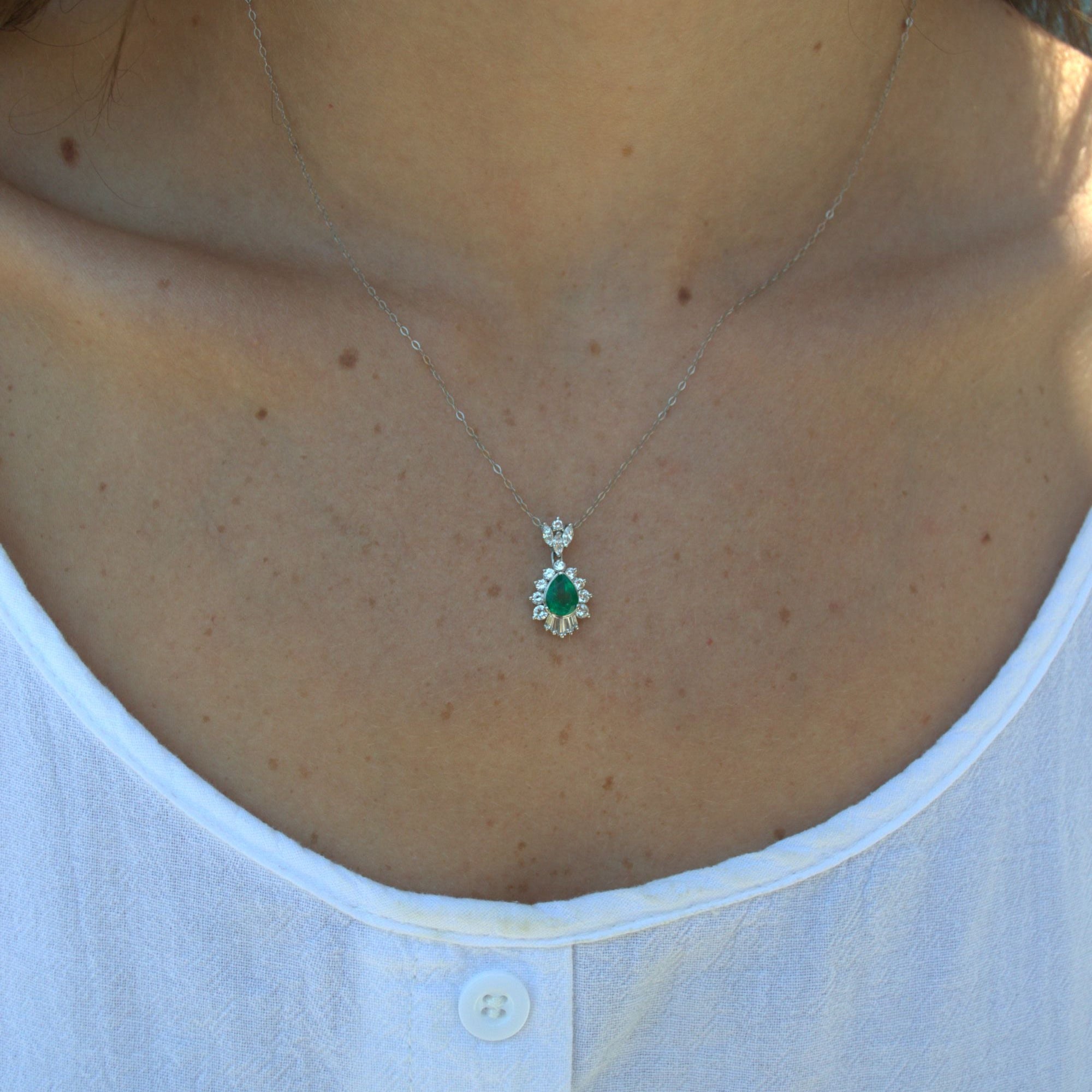 1.66ct Diamond Emerald Platinum Pendant Chain Necklace