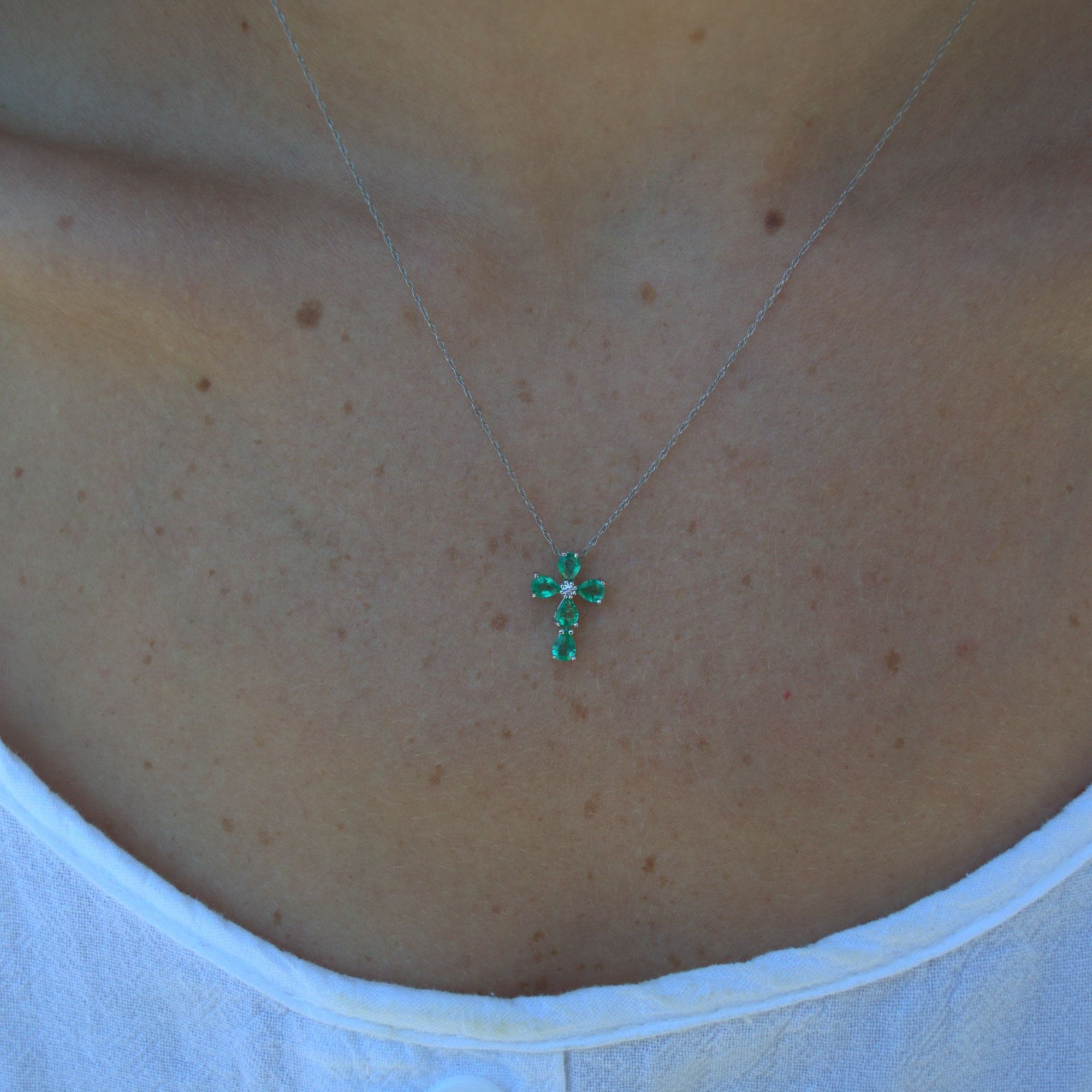 0.75ct Diamond Emerald 14K Gold Cross Pendant Chain Necklace