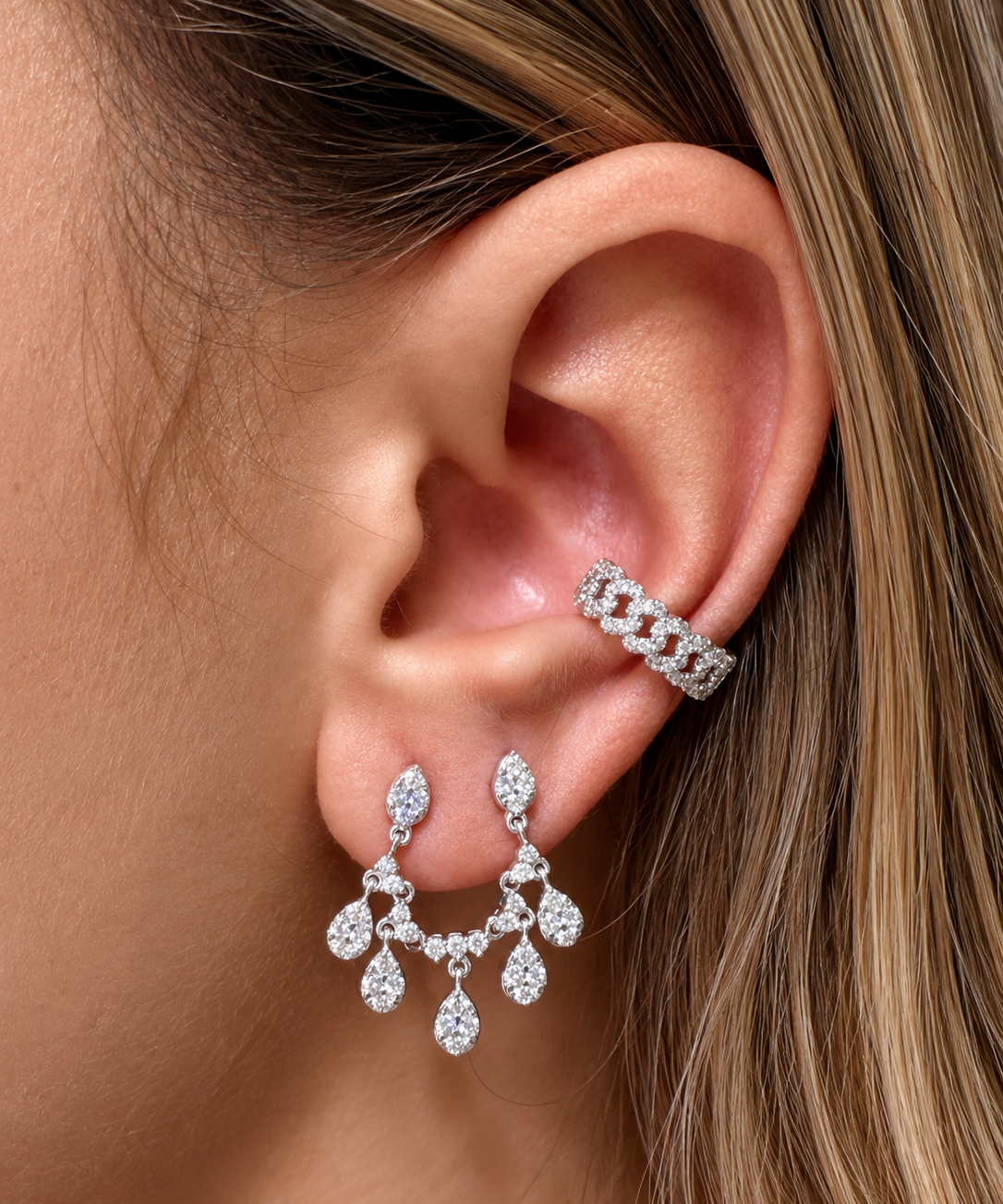 0.20ct Diamond 18K Gold Chain Ear Cuff