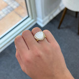 7.43ct Diamond Mother of Pearl 18K Gold Shell Ring