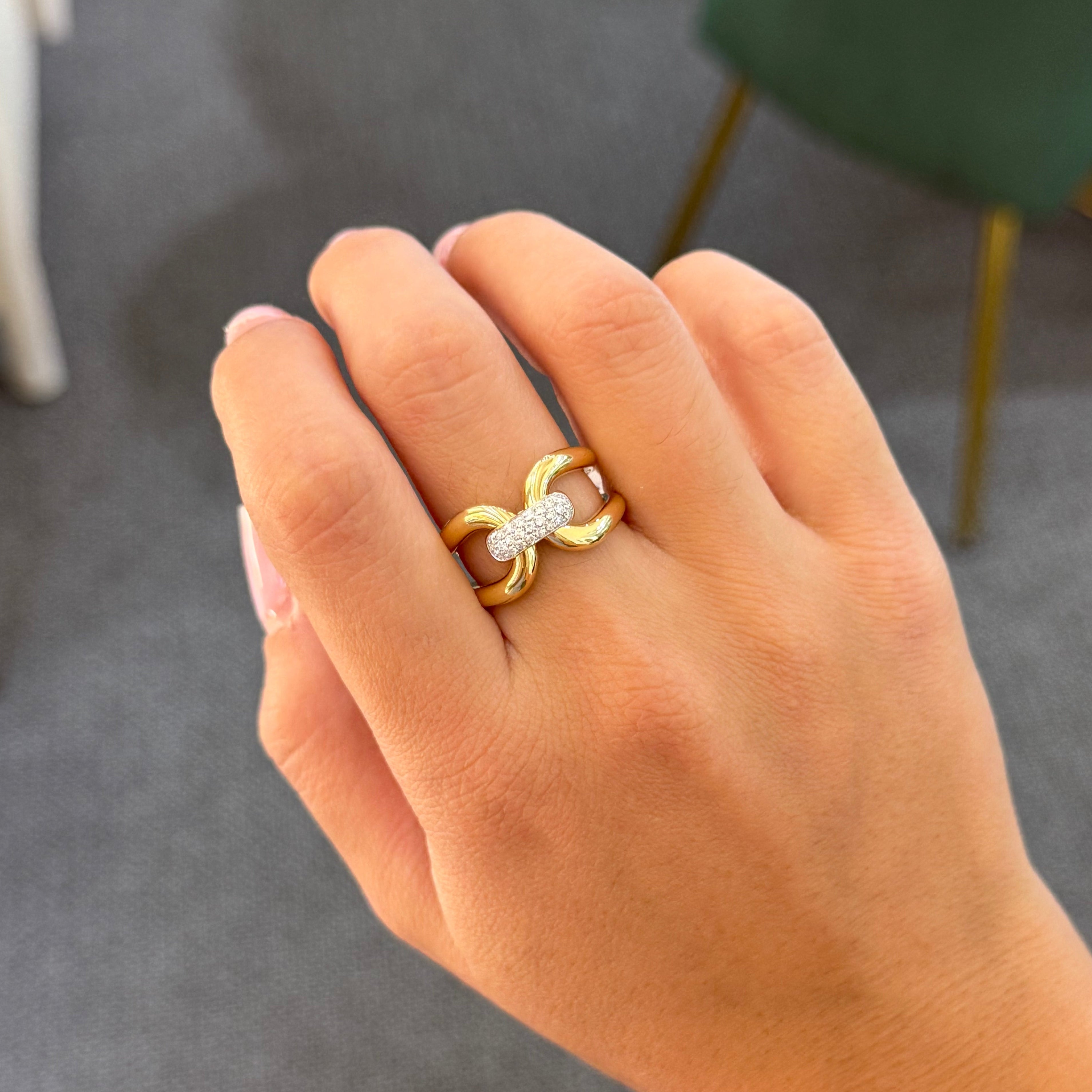 0.18ct Diamond 18K Gold Double Loop Ring