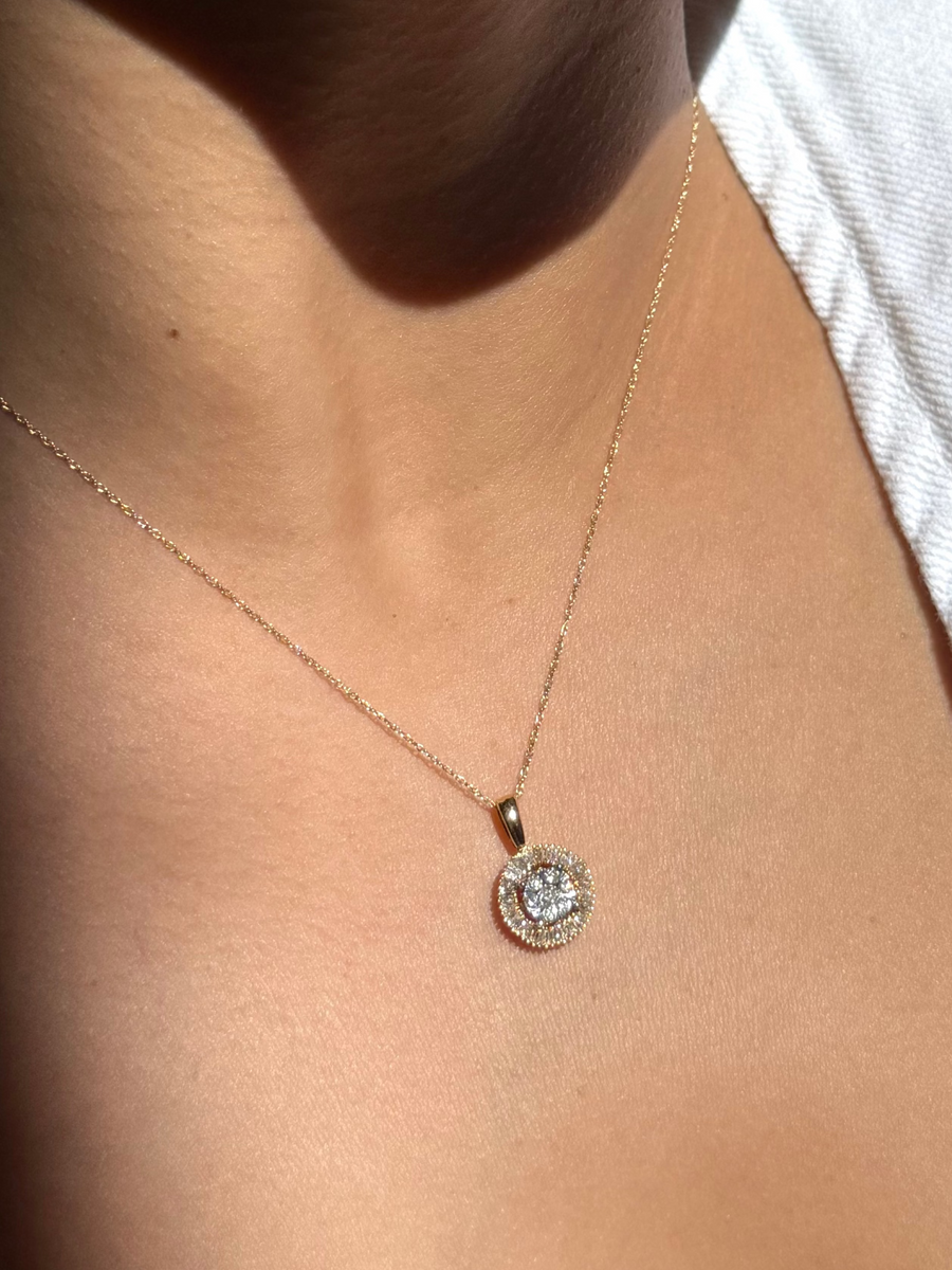 0.33ct Diamond 14K Gold Cluster Pendant Chain Necklace