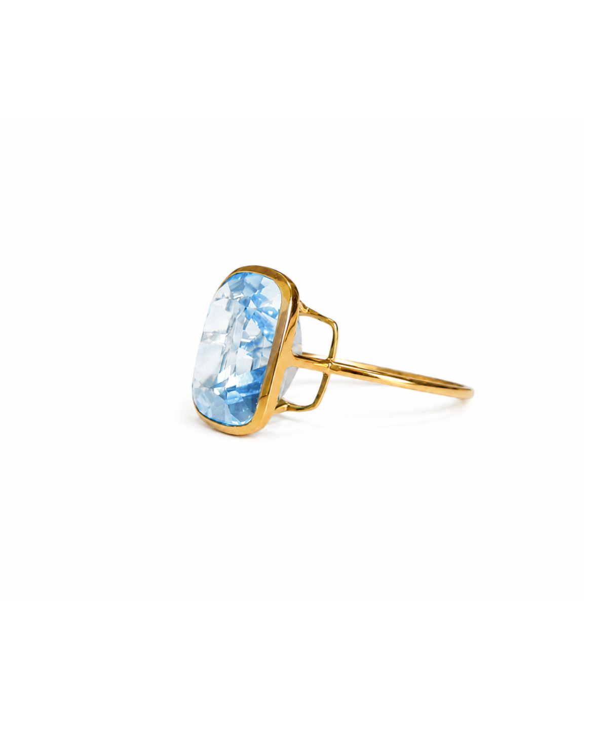11.59ct Blue Topaz 18K Gold Cocktail Ring