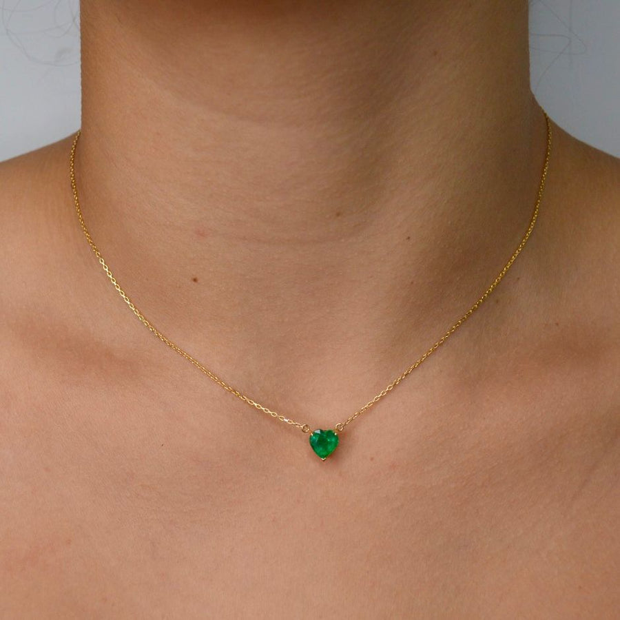 1.16cts Emerald 18K Gold Heart Solitaire Necklace