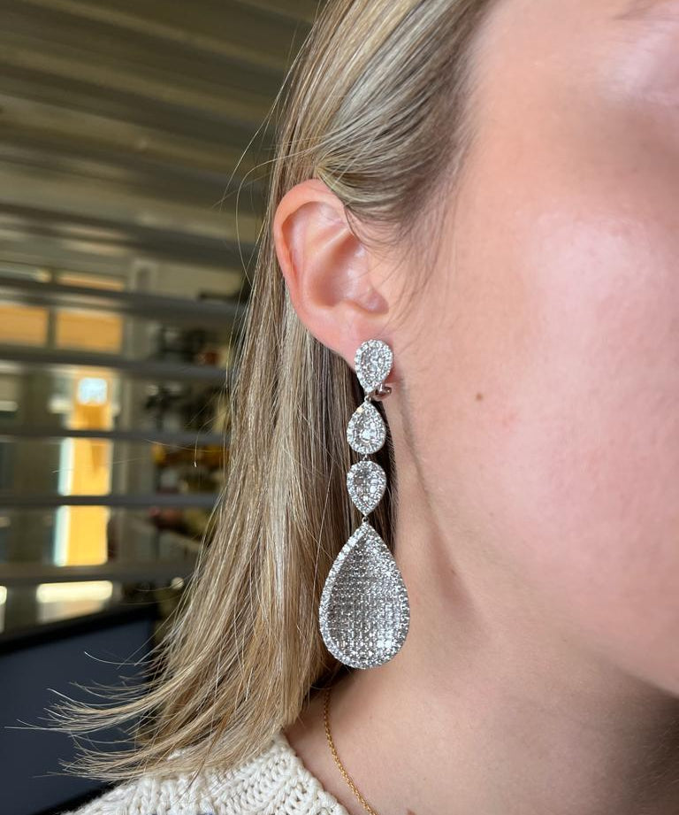 12.04ct Diamond 18K Gold Cluster Tear Drop Earrings