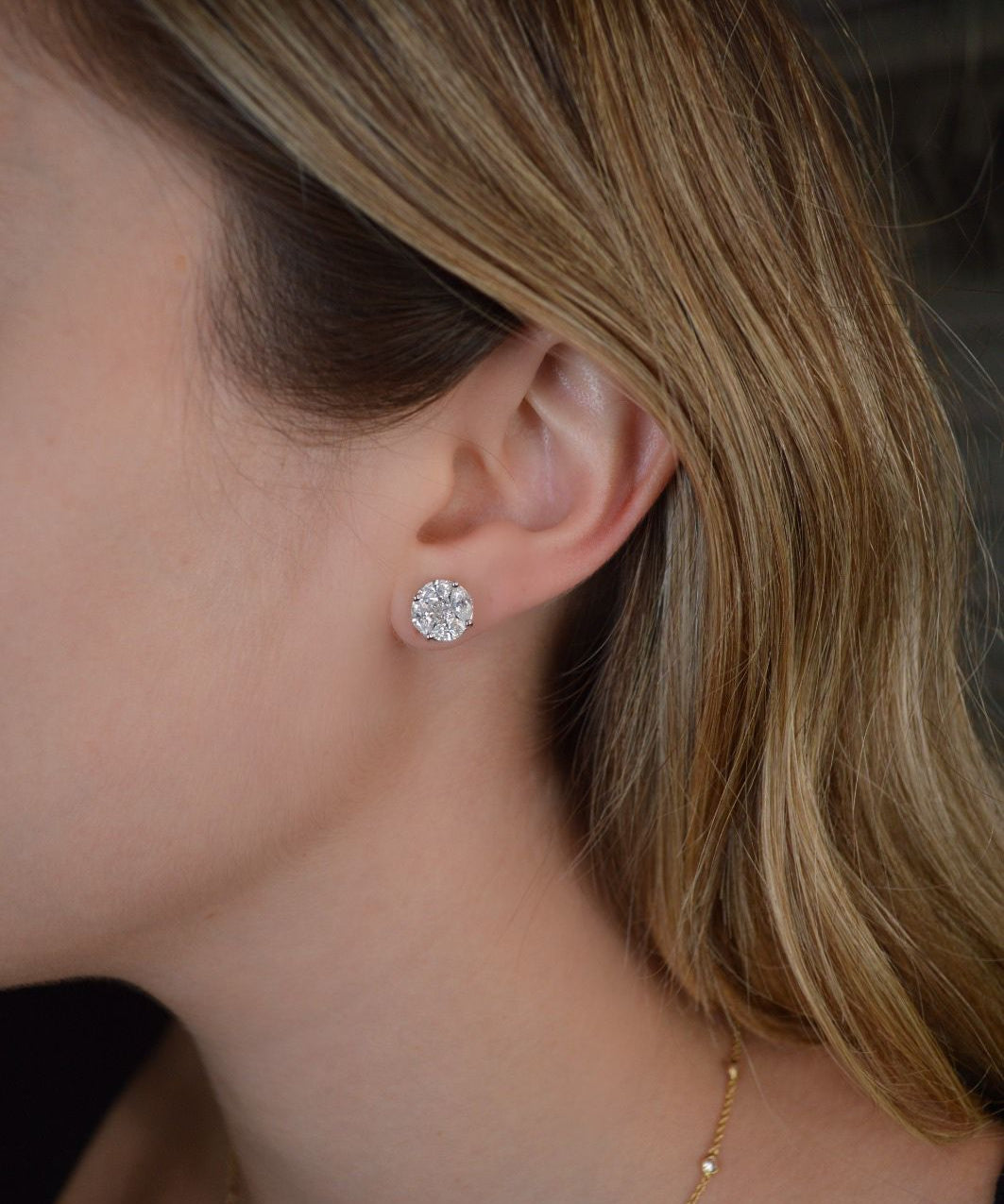 2.00ct Diamond 18K Gold Illusion Stud Earrings