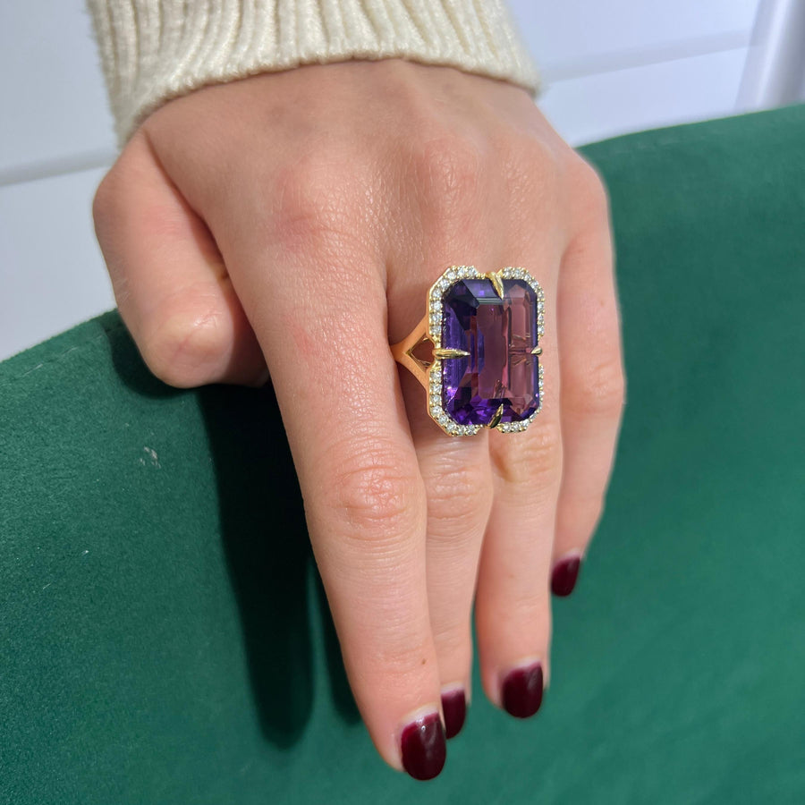 20.418ct Amethyst and diamond 18K Ring