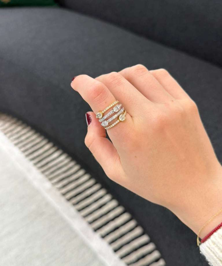 1.00ct Diamond 18K Gold Four Row Ring