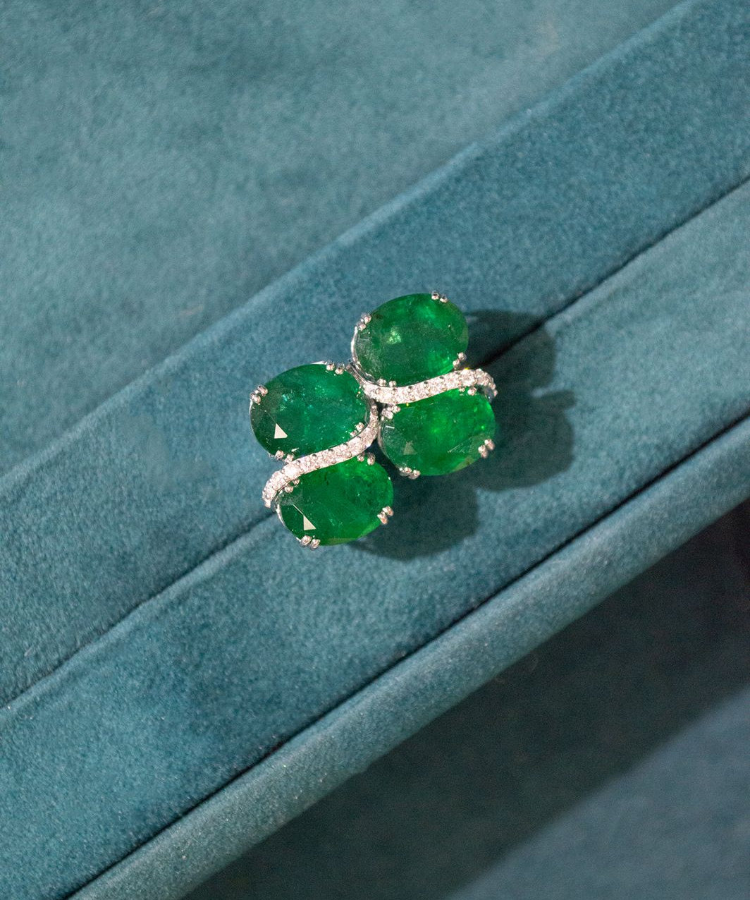 22.56ct Diamond Emerald 18K Gold Statement Earrings