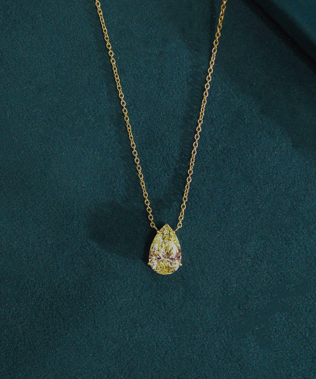 IGI 4.02ct Diamond 18K Gold Pear Pendant Chain Necklace