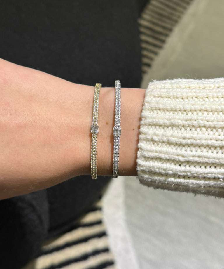 1.30ct Diamond 18K Gold Cuff Bracelet