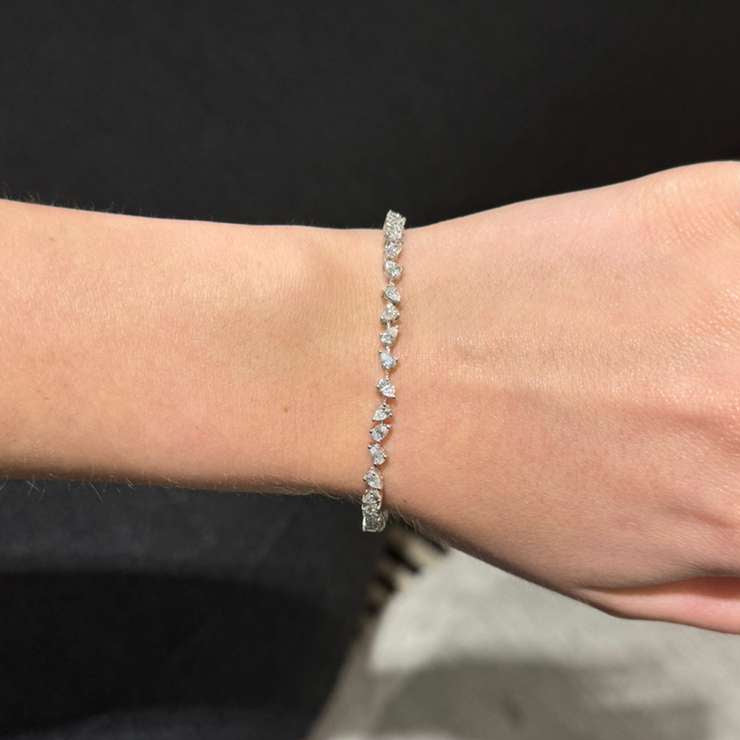 3.68ct Pear Diamond 18K Gold Tennis Bracelet