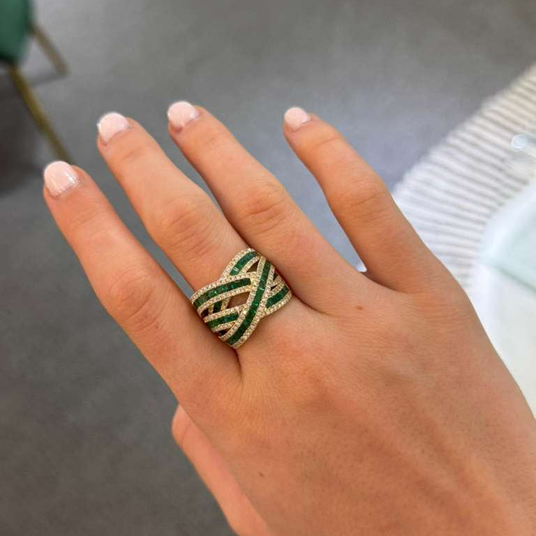 3.26ct Emerald Diamond 14K Gold Crossover Ring