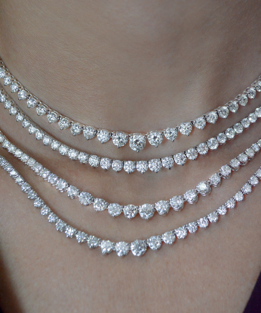 5.47ct Diamond 18K Gold Graduated Tennis Necklace