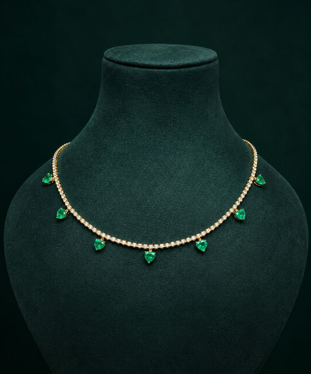 5.85ct Diamond Emerald 18K Gold Stationed Heart Choker Necklace