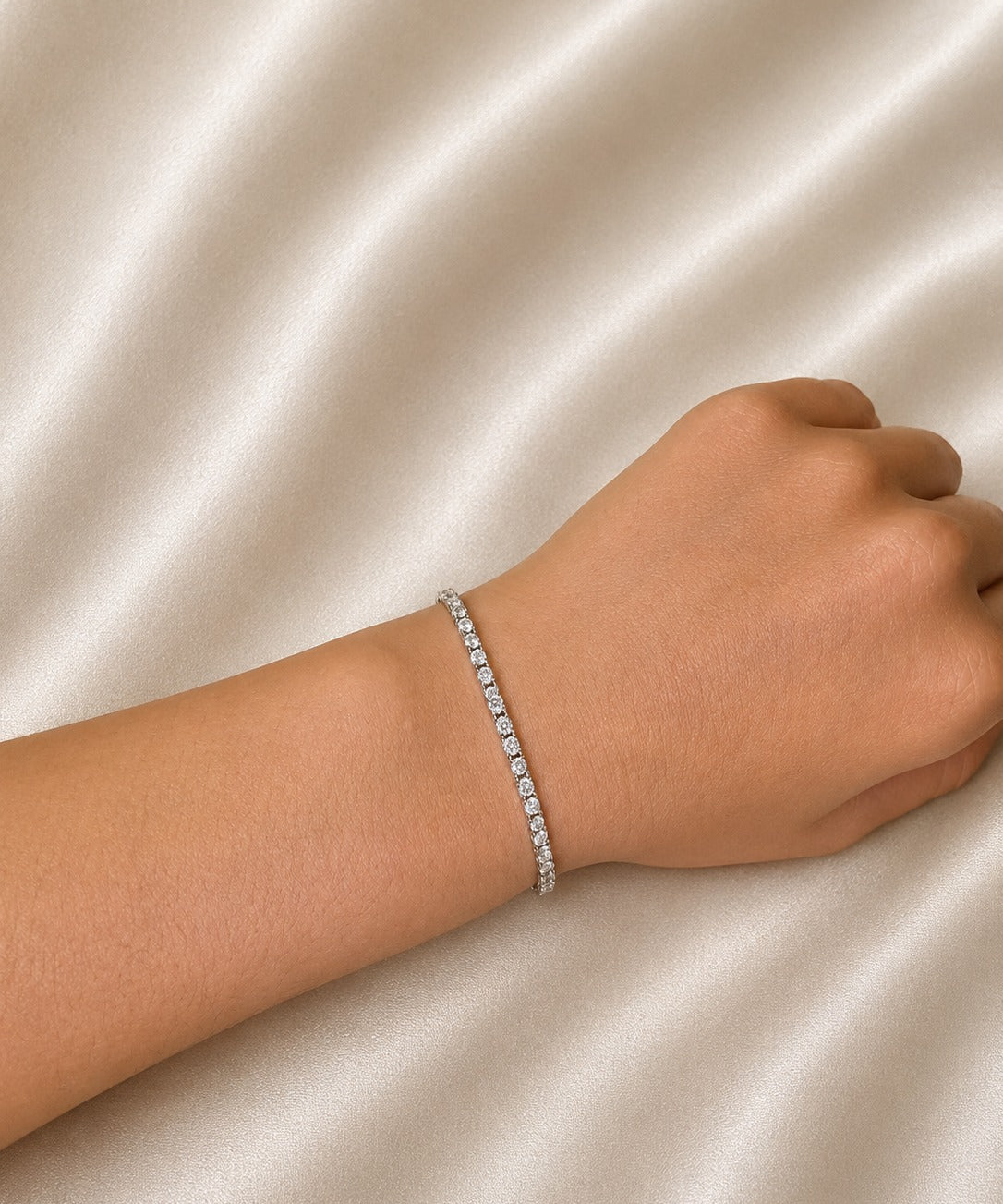 2.86ct Diamond 18K Gold Classic Tennis Bracelet
