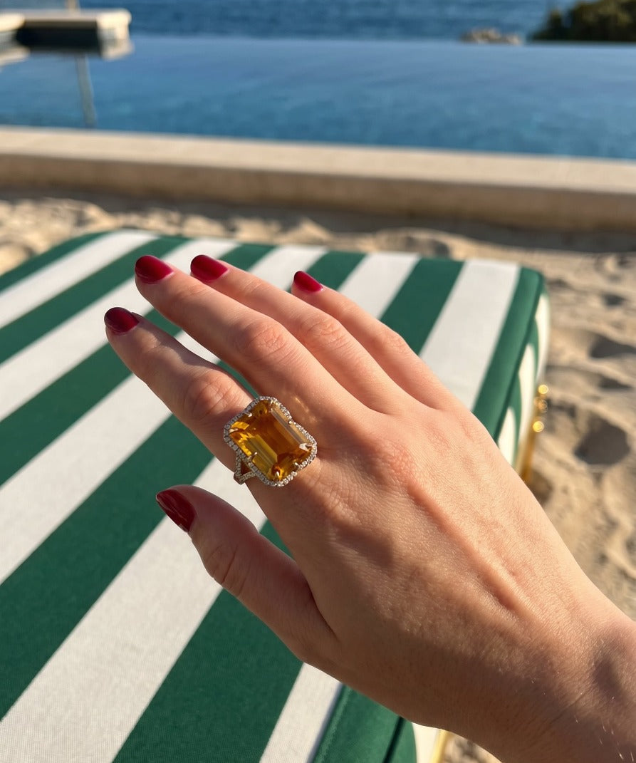 20.03ct Citrine Diamond 18K Cocktail Ring