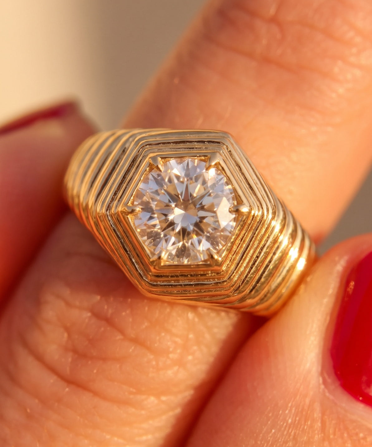 1.02ct Diamond 18K Gold Grooved Signet Ring