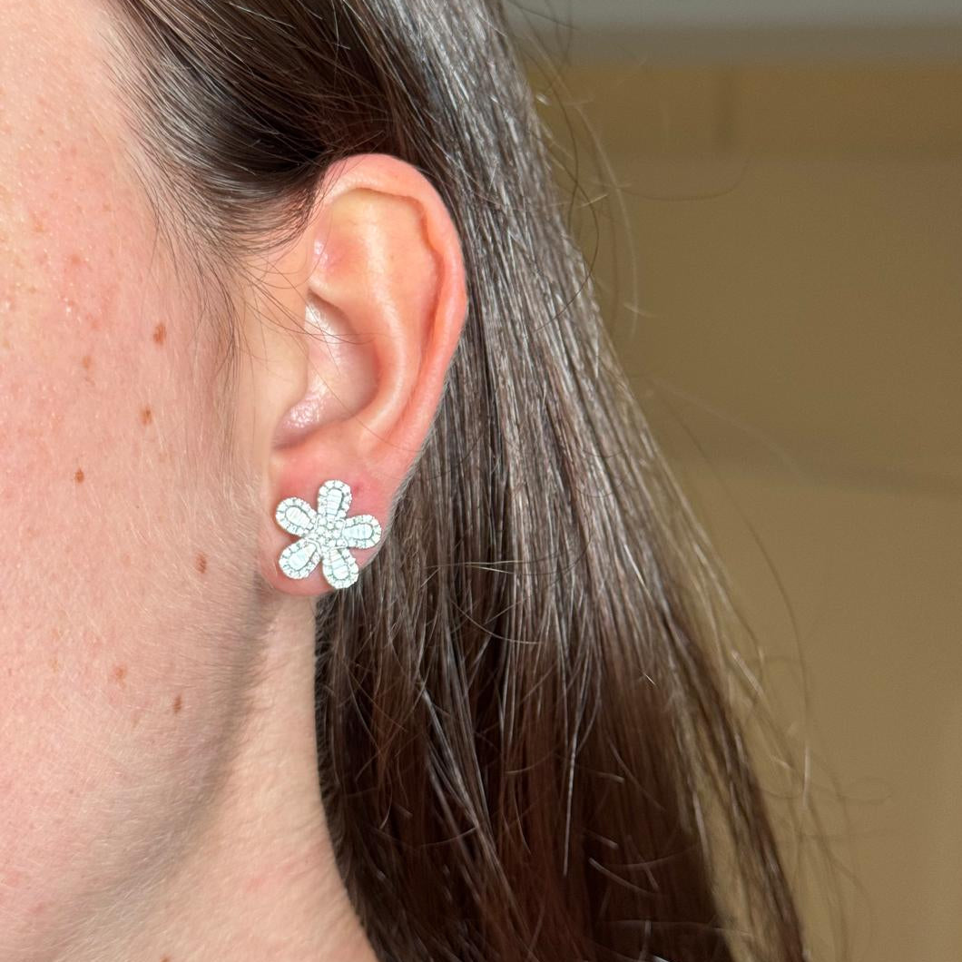 0.80ct Diamond 18K Gold Flower Earrings