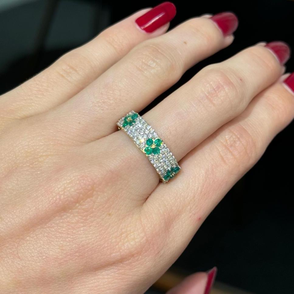 1.34ct Emerald Diamond 18K Gold Pave Ring