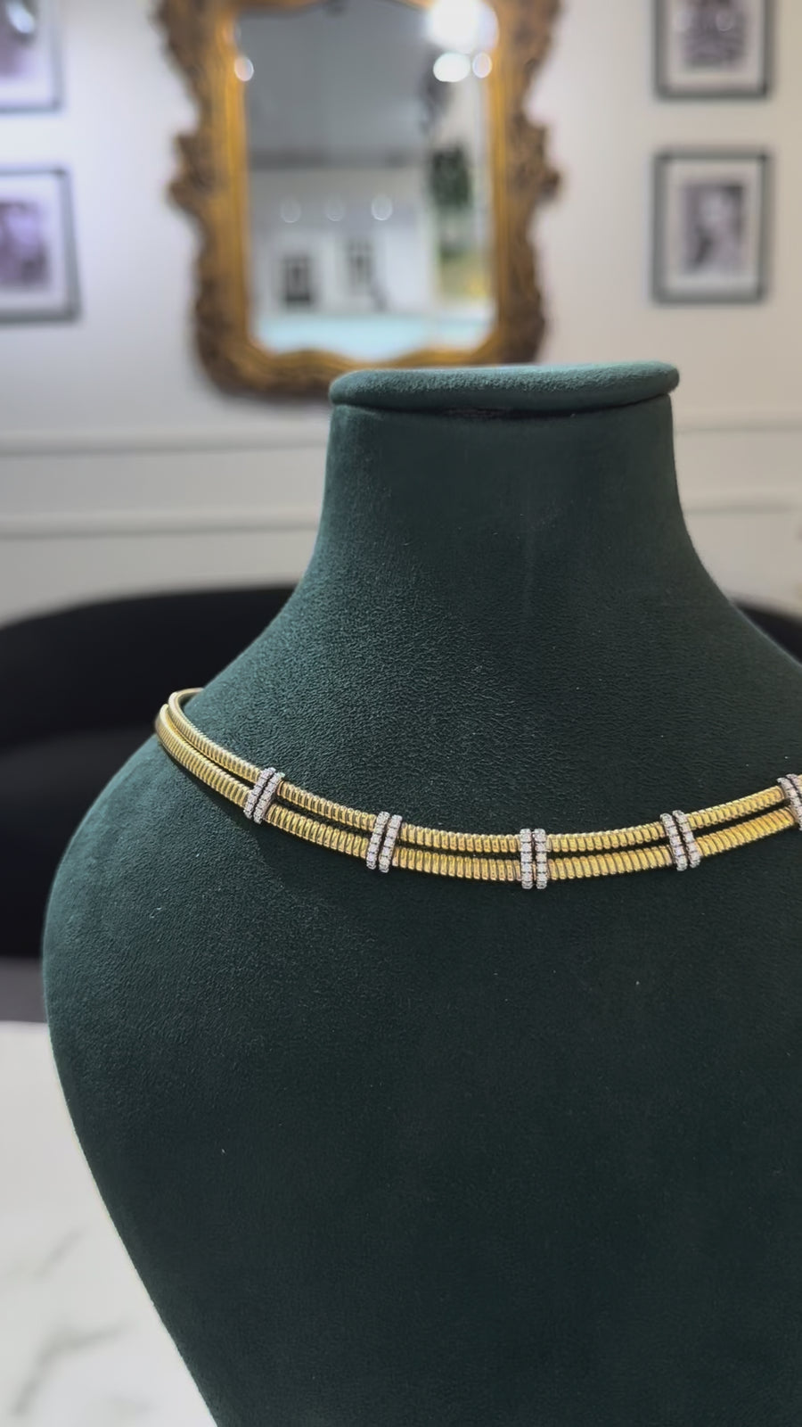 4.30ct Diamond 18K Italian Gold Textured Choker Necklace