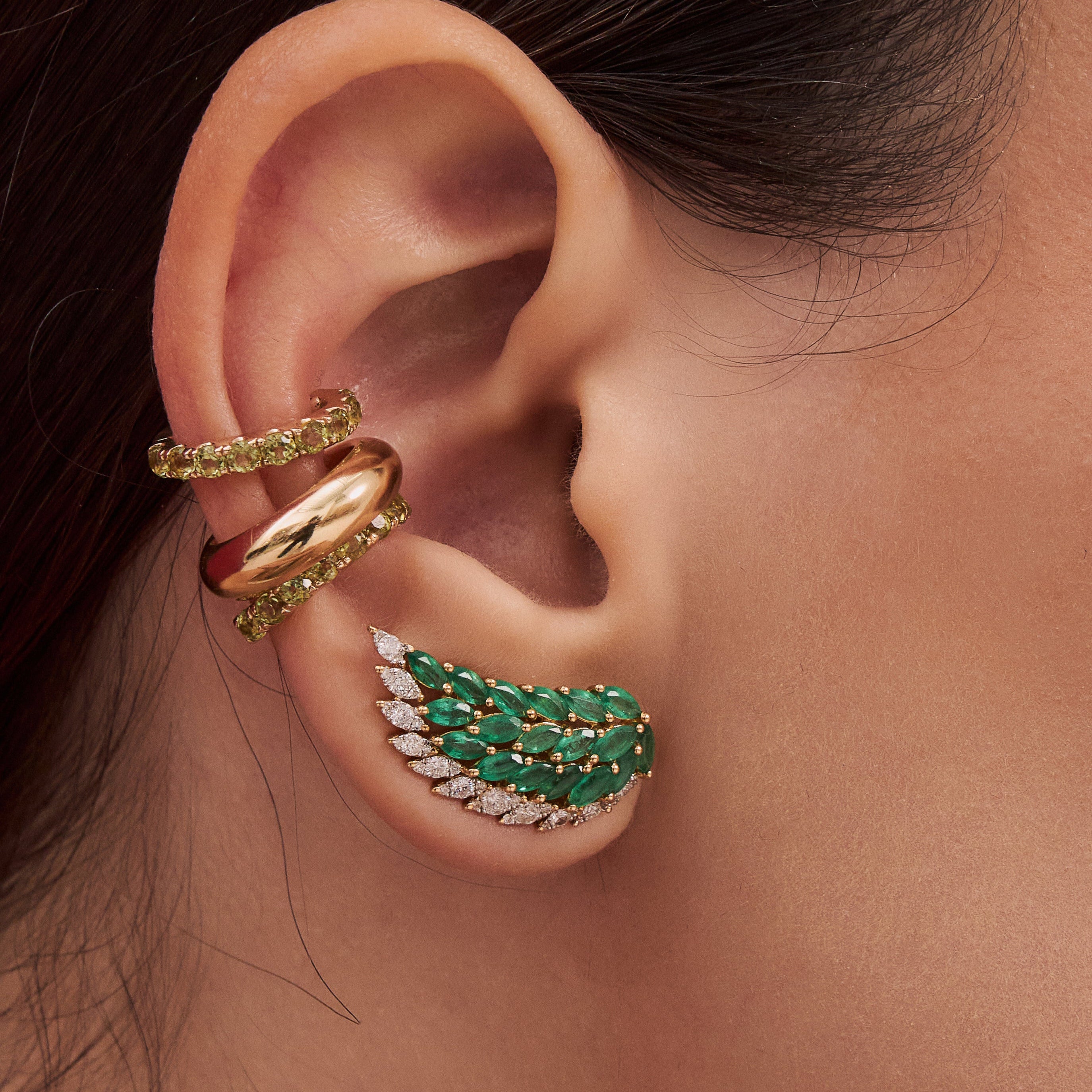0.66ct Peridot 14K Gold Ear Cuff