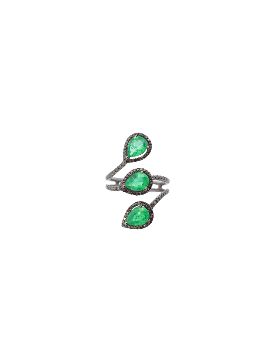 3.25cts Diamond Emerald 18K Gold Three Stone Cocktail Ring