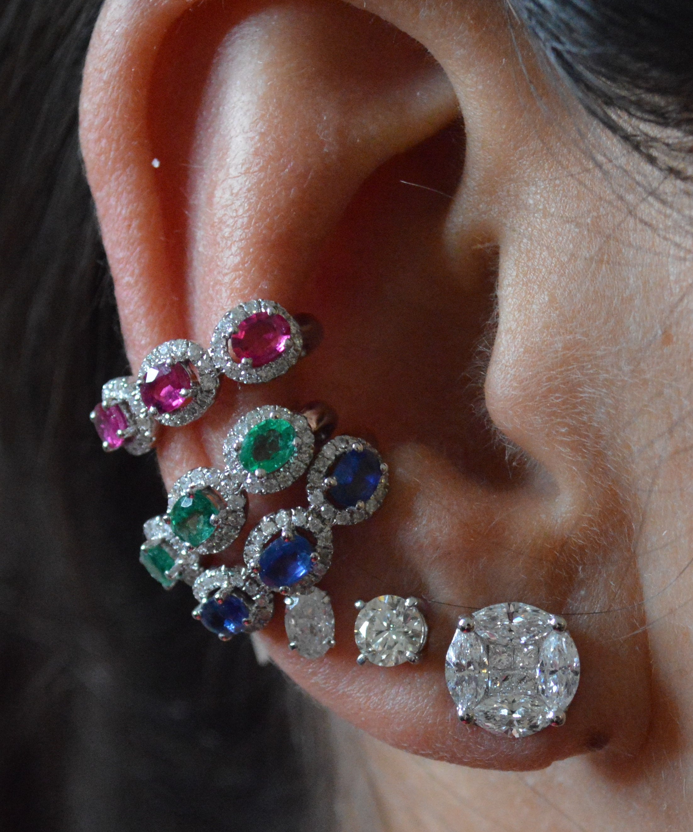 0.75ct Diamond Sapphire 18K Gold Three Stone Ear Cuff