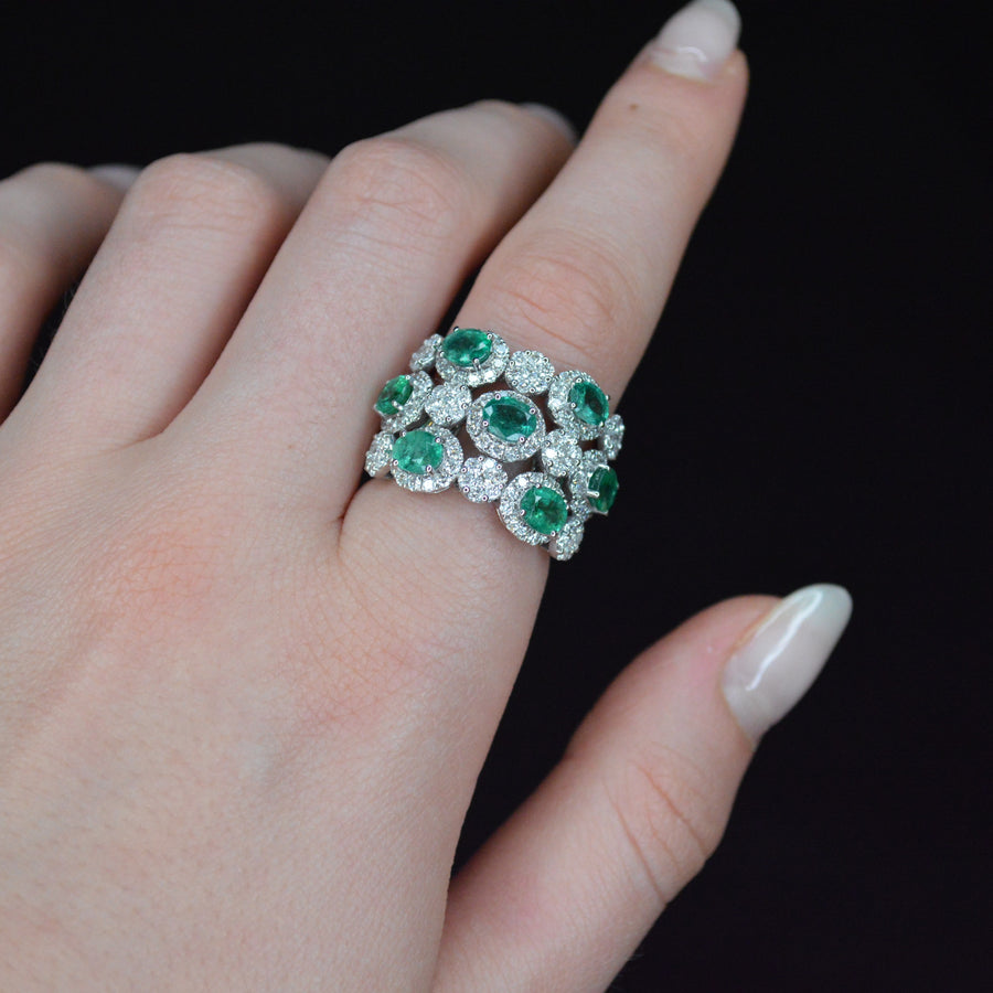 4.05cts Diamond Emerald 18K Gold Cluster Band Ring