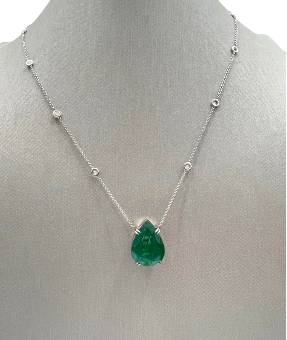 17.26ct Diamond Emerald 14K Gold Pear Cut Station Necklace