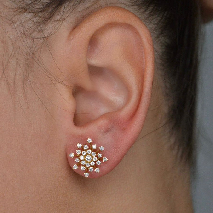 0.76cts Diamond 18K Gold Starburst Stud Earrings
